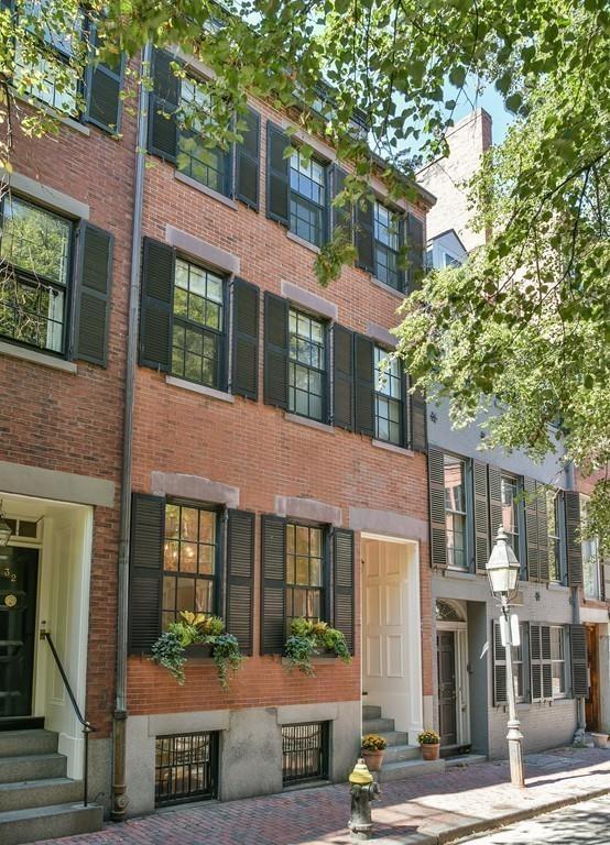 Charles Street, Boston, Massachusetts - Scenic Shopping